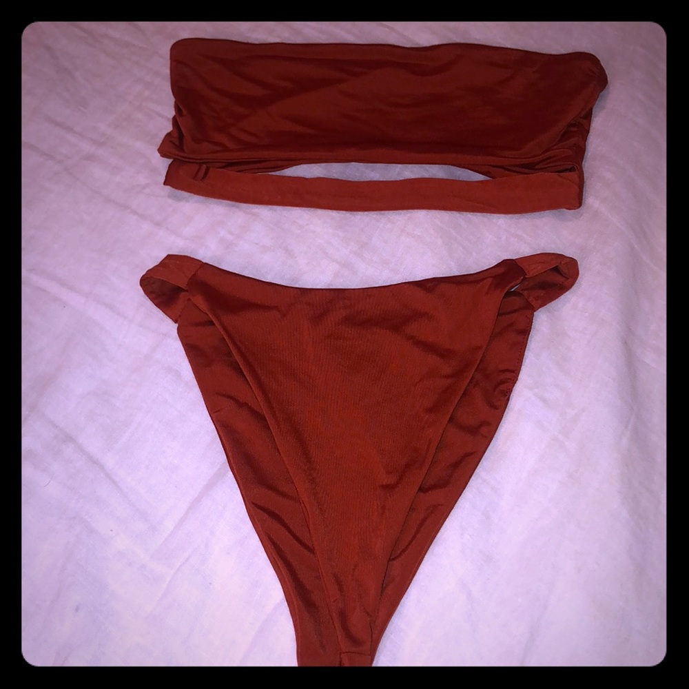 Naked wardrobe bikini